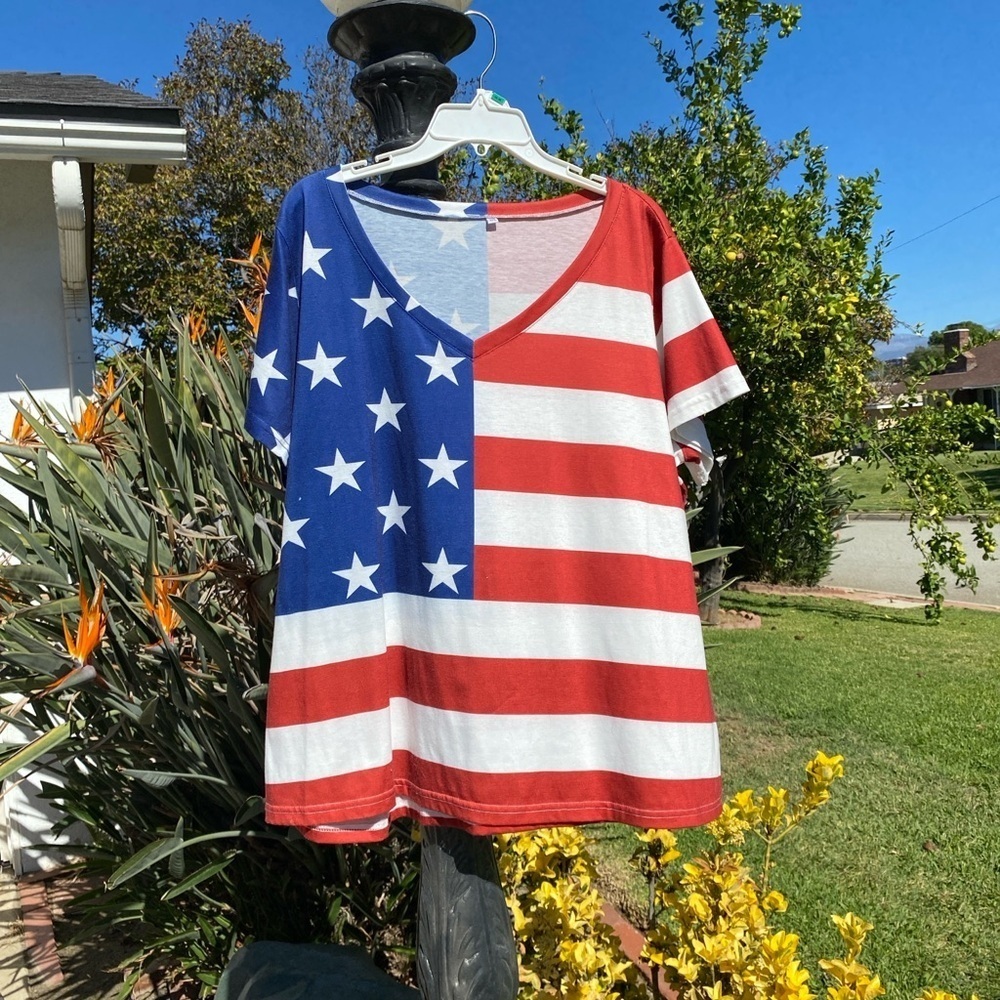 FLAG 4th of JULY V NECK T-SHIRT Red White Blue Size 3XL - No Label GUC
